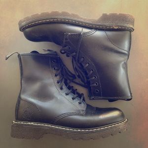 Grinder black high top boots Size 39